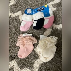 NWT baby girl socks